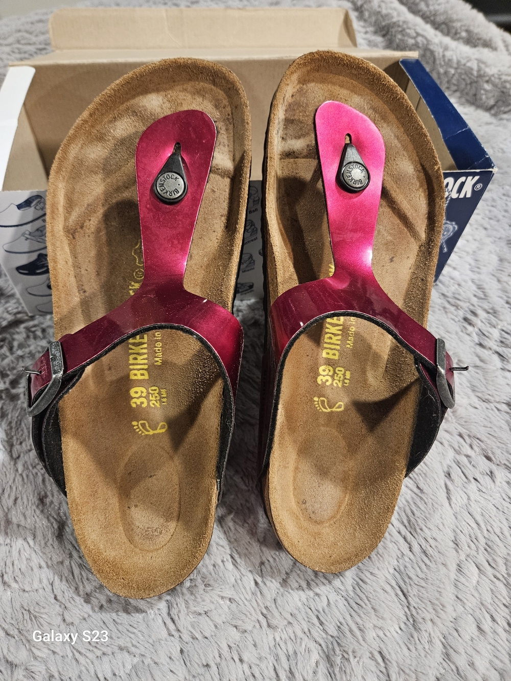 Birkenstock Metallic Magenta Gizeh Thong Sandals